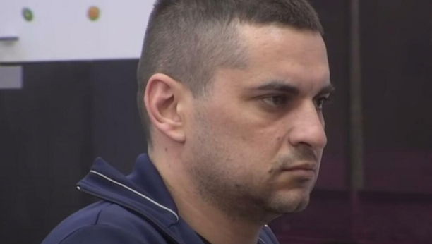 ŽESTOK VERBALNI OBRAČUN LJUBAVNOG TROUGLA Zola nikad brutalnije udario na porodicu Kulić, Bebica očajan gledao muvanje Miljane i Čolića