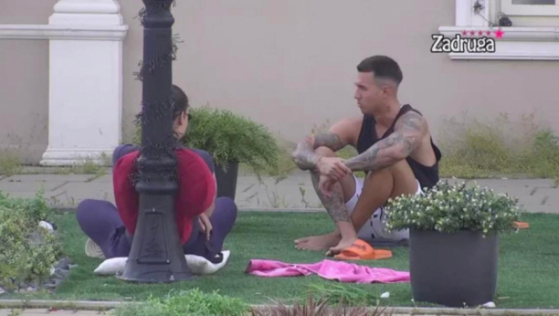 ZAVRTEĆE VAM SE U GLAVI OD CIFRE Mina Vrbaški otkrila koliko zarađuje od pevanja, Mateji pada vilica kad je čuo