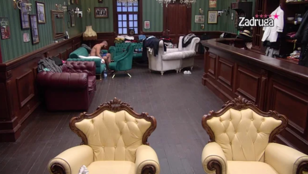 IGRA MAČKE I MIŠA Dejan beži od Aleks, a evo pored koga je našao svoj mir