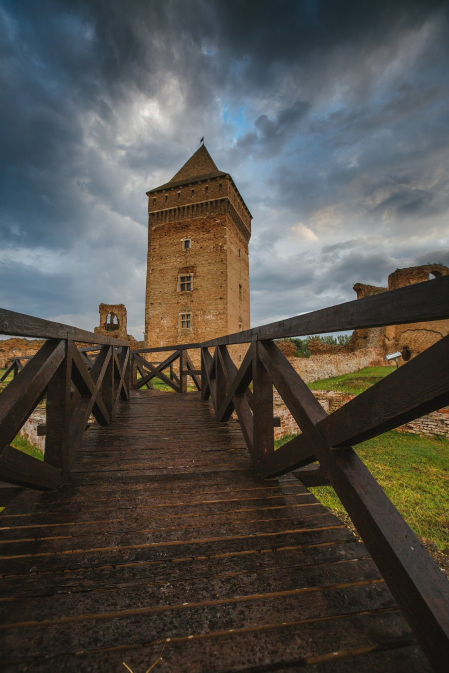 7 TVRĐAVA NA DUNAVU: Simboli moći, blagostanja i napretka