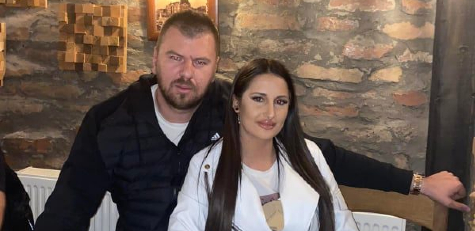 POMIRILI SE JANJUŠ I SANDRA ČAPRIĆ Bivši cimeri uhvaćeni u izlasku, prisan odnos sve otkrio, a evo i ko ih je ponovo spojio