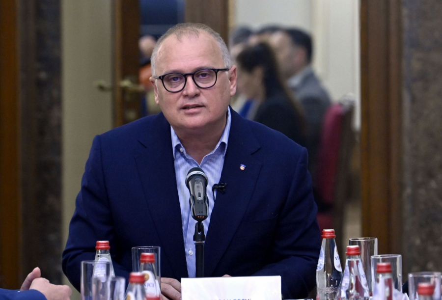 VESIĆ: Vučić će uvek doneti odluku u interesu Srbije ne razmišljajući da li je to dobro za njegovu karijeru