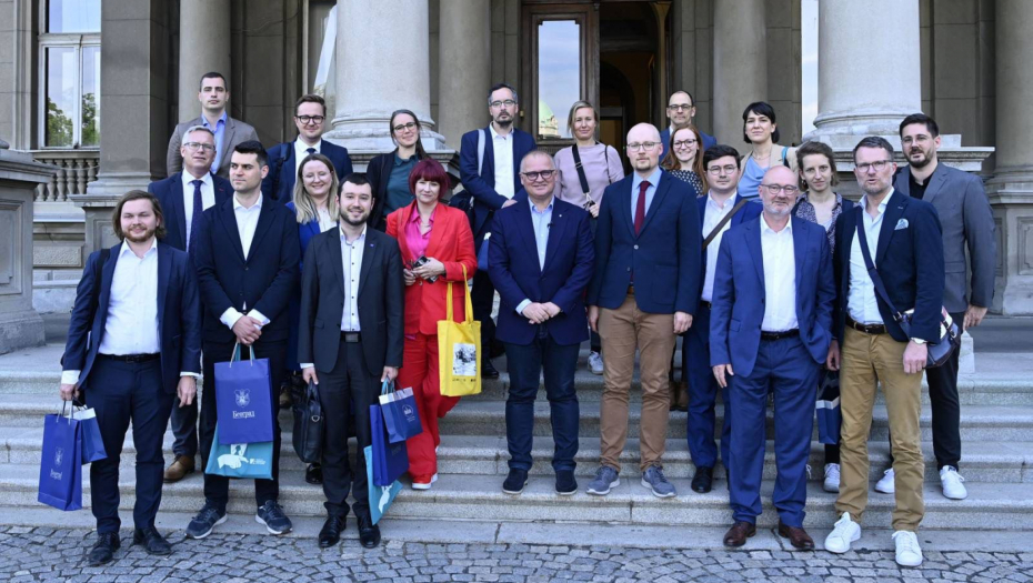 Vesić nemačkoj delegaciji predstavio strategiju „Beograd 2030” (FOTO)
