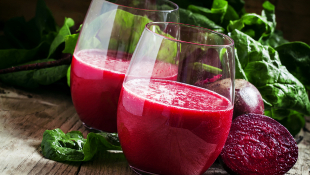 KOKTEL KOJI UKLANJA TOKSINE IZ TELA Osetićete promenu nakon prve popijene čaše