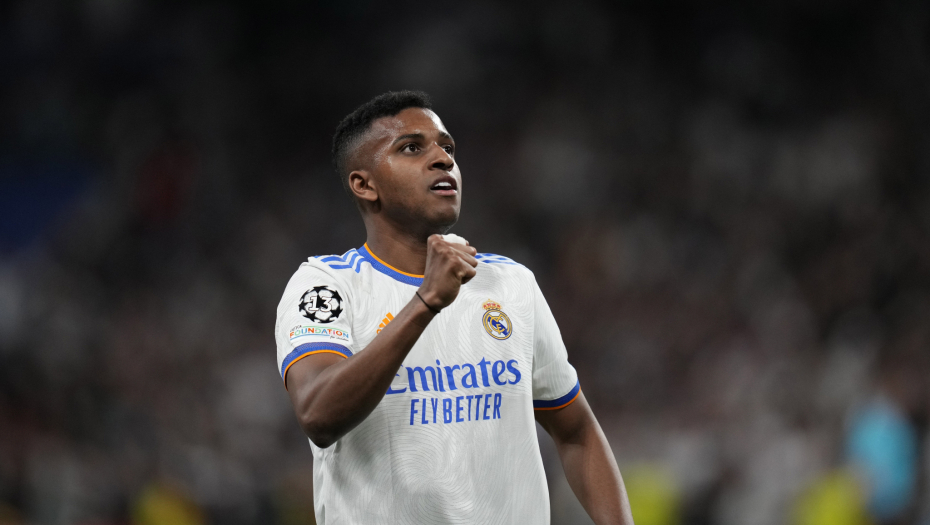 "KRALJ" JE BIO NA KOLENIMA, A ONDA SE ZA DVA MINUTA SVE PROMENILO Pogledajte golove kojima je Real izborio produžetke (VIDEO)