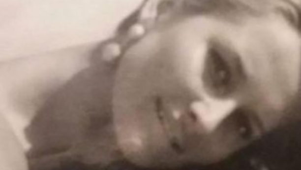 PREPOZNAJETE LI DEVOJKU SA FOTOGRAFIJE?  Muškarci su nekada otkidali na najzgodniju Beograđanku