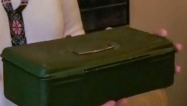 U KANADI PRONAĐENO BLAGO IZ JUGOSLAVIJE Mala zelena kutija krije tajnu