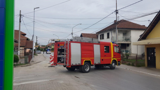 DECA BILA SAMA U STANU KADA JE BUKNULA VATRA Jezivi detalji požara u Rakovici, stanari preplašeni!