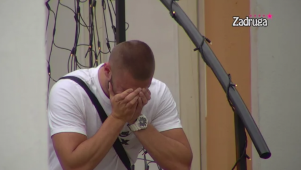 POTPUNO JE VAN SEBE Mensur Ajdarpašić se rasuo u komade, pa prolio gorke suze nakon sukoba sa Markom