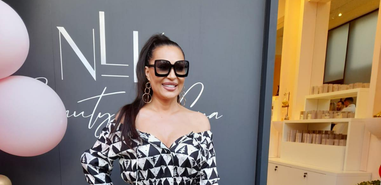 U OVOM IZDANJU JE RETKO VIĐAMO Svetlana Ceca Ražnatović pozirala bez trunke šminke, a sve to je zabeležio takmičar čiji je ona mentor (FOTO)