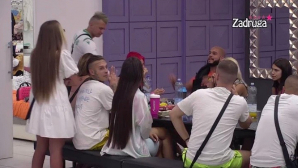 BUKTI RAT BIVŠIH SUPRUŽNIKA Dejan nikad niže ponizio Dalilu: Odrekao te se otac, živela si kao ker