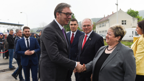 HVALA GRAĐANIMA NA VELIKOJ PODRŠCI! Vučić o rezultatima izbora: "Kao predsednički kandidat dobio sam 1.530.000 glasova više od drugoplasiranog,  a 2.000.000 više od trećeplasiranog!