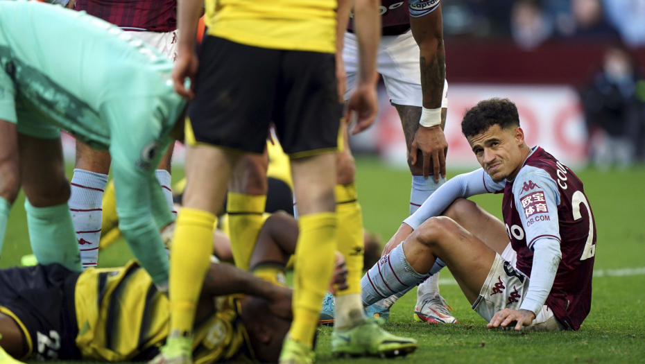 SUNOVRAT KARIJERE Nekada žario i palio u dresu Liverpula, a sada ga se Aston Vila otarasila