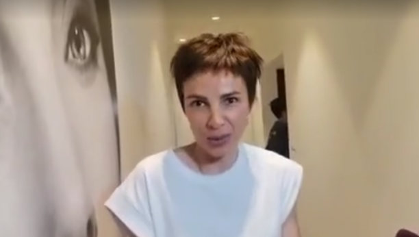 VIŠE NE IZGLEDA OVAKO Pevačica potpuno promenila izgled, Marina izašla iz ilegale, pa progovorila o svemu