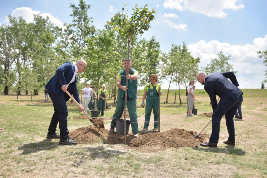 NOVOSAĐANI DOBILI EKOLOŠKI PARK Svečano otvoren Sentandrejski park uz podršku kompanije NIS