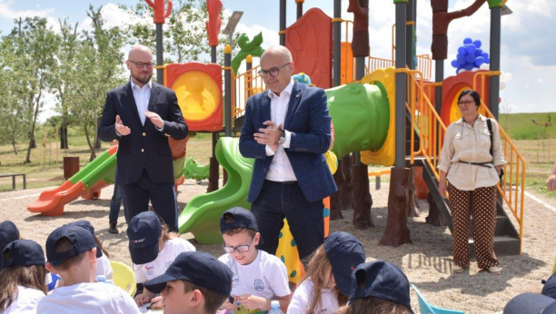 NOVOSAĐANI DOBILI EKOLOŠKI PARK Svečano otvoren Sentandrejski park uz podršku kompanije NIS