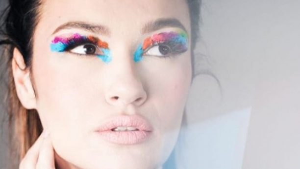 VLADANA POZVALA SVE DA GLASAJU ZA NJU Predstavnica Crne Gore nastupa sutra u Torinu