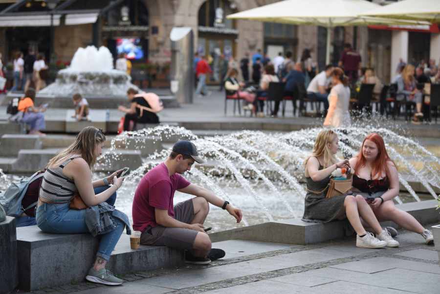 SUNČANO I TOPLO, TEMPERATURA DO 24 STEPENI! Uživajte u prelepom danu, a evo šta nas čeka do kraja nedelje