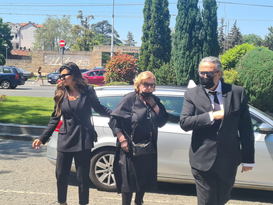 KAD BI ZNALI KOLIKO STVARI JOŠ IMAM DA KAŽEM! Brutalno obraćanje Nikoline Pišek nakon skandaloznih optužbi od strane bivšeg svekra!