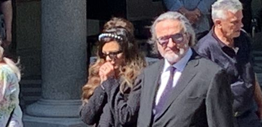 PSIHIJATAR BI TREBALO DA GA KOMENTARIŠE Nikolina Pišek žestoko odgovorila svekru Miši Grofu, rat ne jenjava