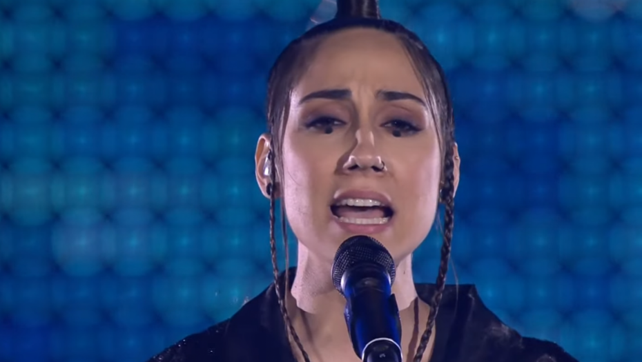 IPAK NIJE DISKVALIFIKOVANA Predstavnica Makedonije koja je bacila zastavu svoje zemlje u Torinu nastupom sve zaintrigirala