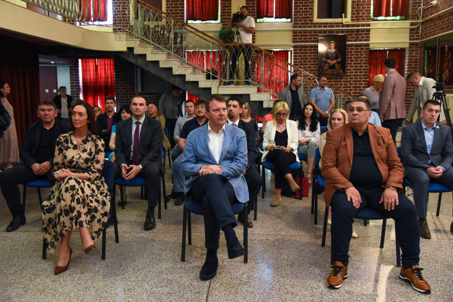 MIROVIĆ: Za obnovu kulturnih ustanova i centara 265 miliona dinara