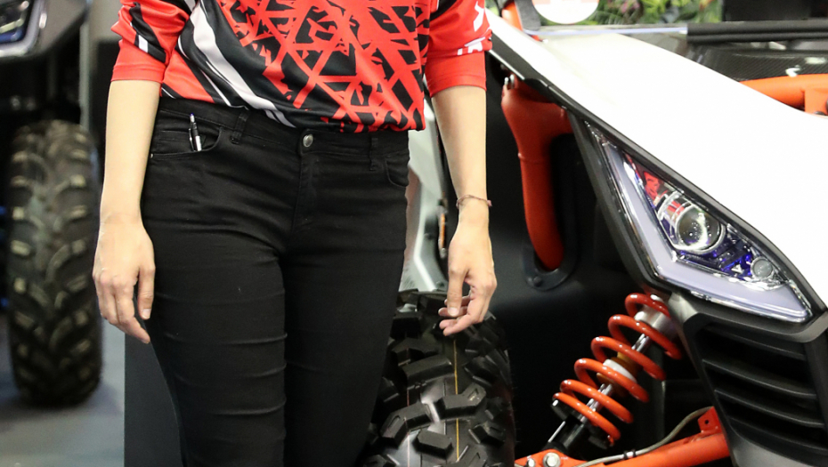 Snežana osmehom dočekuje kupce Segveja