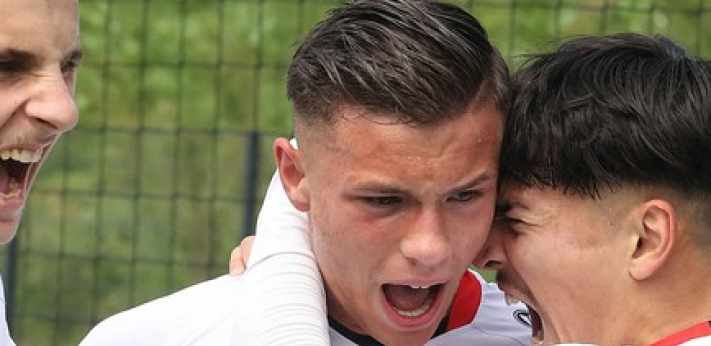 ODBIO NEMAČKU DA BI IGRAO ZA SRBIJU Ko je Jan-Karlo Simić, momak koji će nositi dres "orlića" na Evropskom prvenstvu?