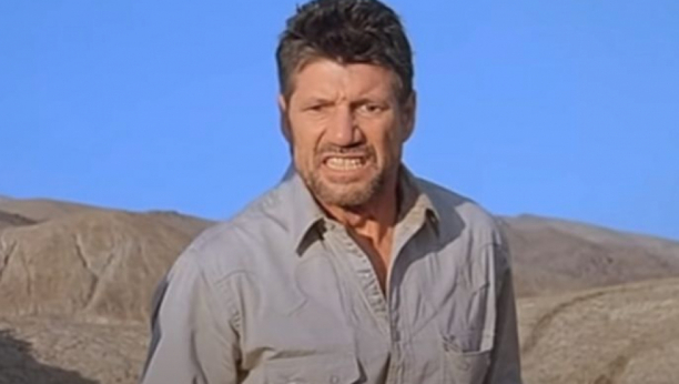 UMRO POZNATI GLUMAC Tužnu vest saopštili njegovi najbliži, supruga i sin u žalosti