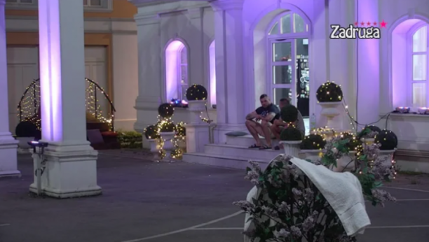 DA UĐE NEKO ČETVRTI, ONA BI I SA NJIM BILA Car potpuno razočaran u Dalilu, ogolio dušu Đedoviću, pa otkrio šta ju je nedavno zamolio