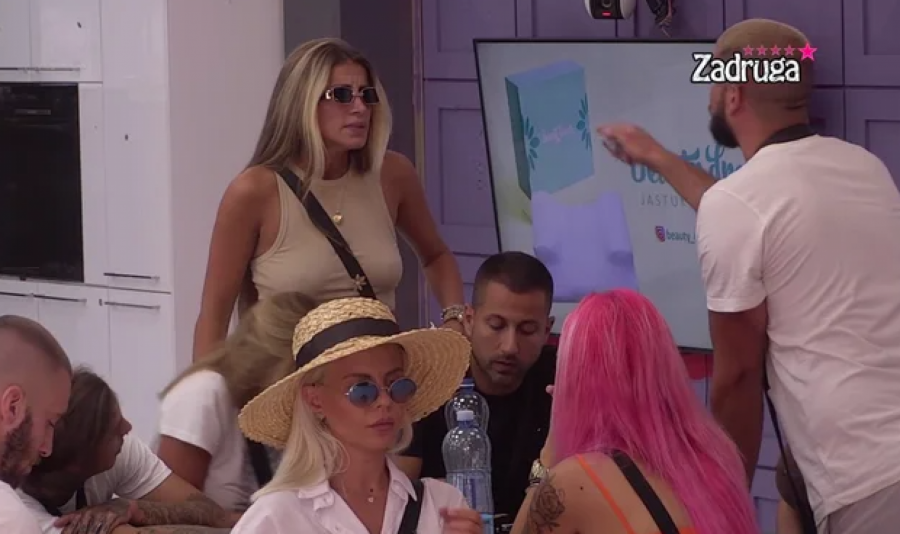 KLANJAO SI 24 SATA  Dalila iznela šokantne detalje braka sa Dejanom, Dragojević otkrio pravu istinu