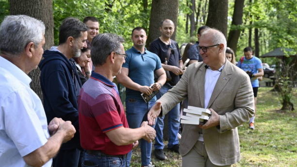Vesić: Nastavljamo sa ulaganjima u Obrenovac (FOTO)