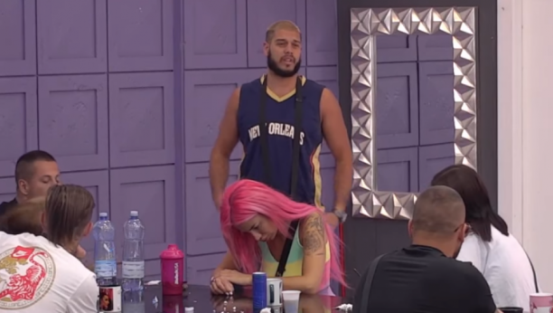 BOLJE DA SAM PROMENIO VERU NEGO OSTAVIO ŽENU I DECU Dejan Dragojević sasuo zadrugaru sve u lice, on od srama nije znao šta da odgovori