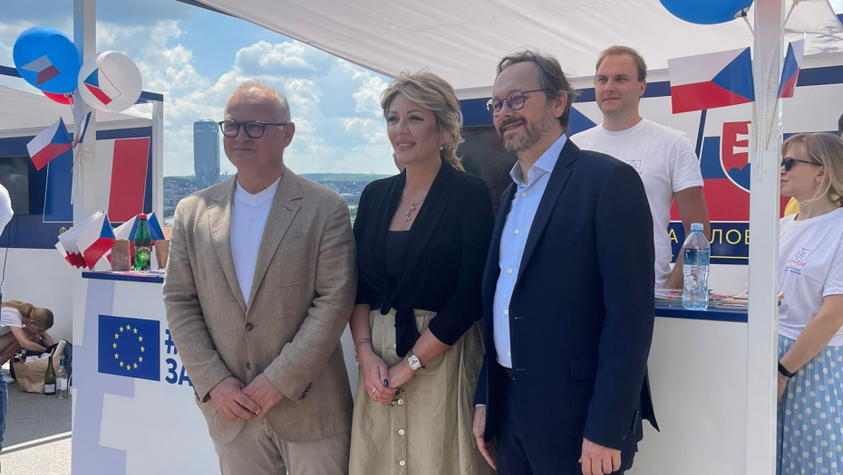 ŠEF DELEGACIJE EU Zajedno sa Vladom Srbije gradi put ka Uniji koji predstavlja priliku za bolji život (FOTO)