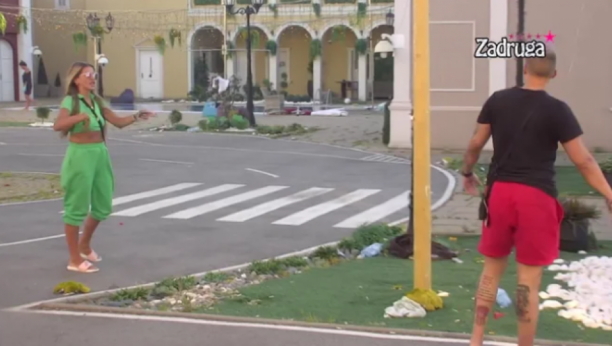 UNOSILI SE JEDNO DRUGOM U FACU Brutalna svađa Dalile i Karića, orilo se imanje (VIDEO)