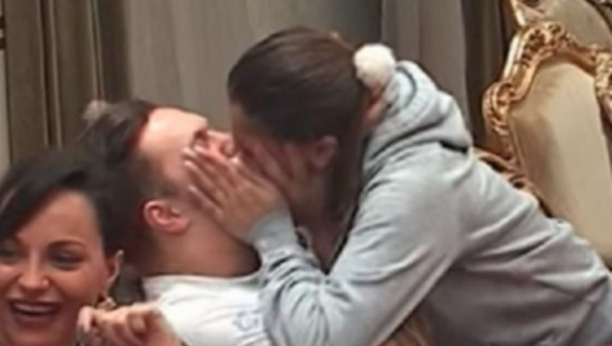 DALILA SE LJUBI SA GASTOZOM Isplivala šokantna fotografija, sada je sve jasnije