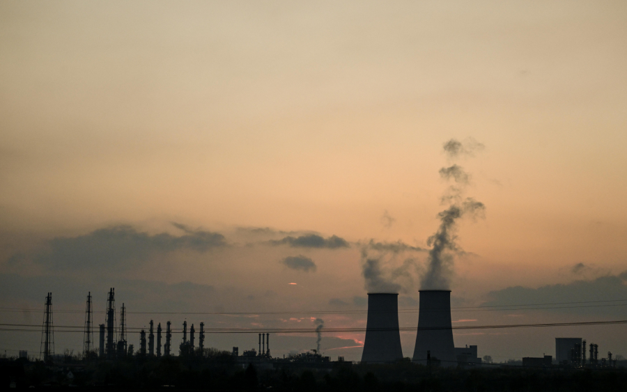 NOVI ENERGETSKI UDAR NA ZAPAD! Dogovara se kartelsko smanjivanje proizvodnje nafte, naročito loše piše se Evropi!