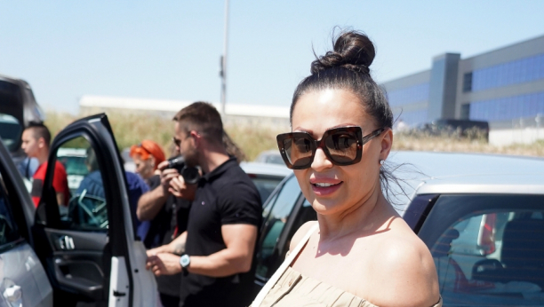 NE MOGU VIŠE TAJ PRITISAK DA PODNESEM Ceca Ražnatović iskreno o Zvezdama Granda: Molim Boga da se što pre završi