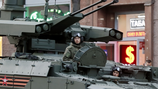 TERMINATOR UOČEN U UKRAJINI Teški oklopnjak misteriozno nestao, sada ponovo seje strah na frontu (VIDEO)