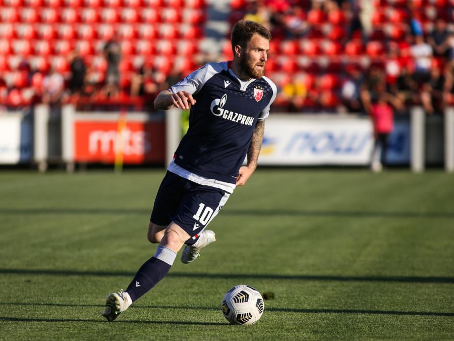 ZVEZDA NA +5 Crveno-beli minimalcem srušili Napredak, na korak od šampionske titule