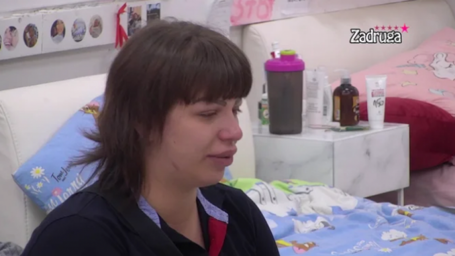 KU**ETINI OTAC BIO NARKOMAN, MAJKU IZDRŽAVA, NEMA RAK Miljana Kulić udarila na porodicu Sandre Rešić, izgovorila skandalozne stvari