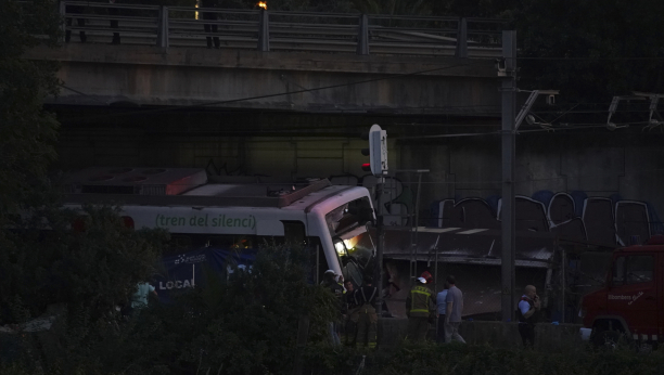 TEŠKA NESREĆA U BARSELONI U sudaru vozova najmanje jedan mrtav, skoro sto povređenih