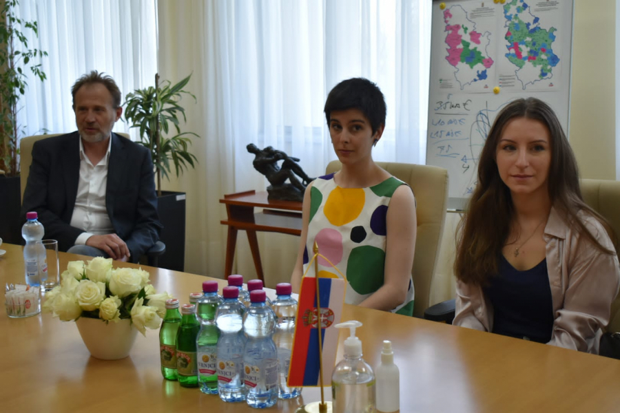 PODRŠKA MLADIMA U PROFESIONALNOM RAZVOJU Ministarka Vujović ugostila studente FPN-a koji zu započeli stručnu praksu u Ministarstvu (FOTO)