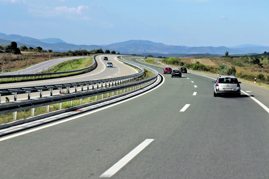 MIRNA GLAVA Zlu ne trebalo, ali ako se razbolite ili povredite u inostranstvu - pokriveni ste: Bez zdravstvenog osiguranja ne krećite na put