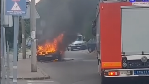 AUTOMOBIL U PLAMENU Gori vozilo kod Cvetkove pijace (VIDEO)