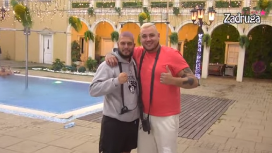 ZAKOPALI RATNE SEKIRE Dejan i Filip nakon svega, seli zajedno, javnost ostala u šoku (FOTO)