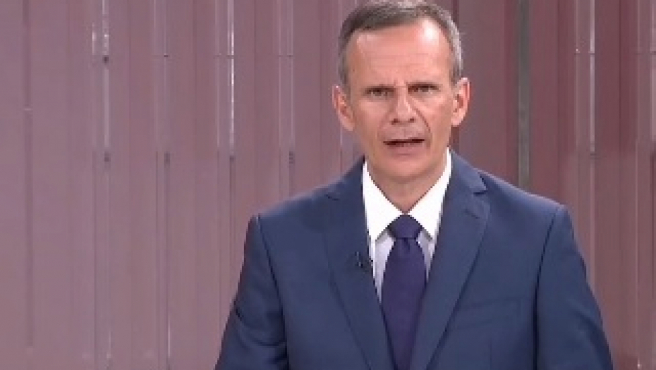 DRAMA U STUDIJU Voditelj RTS-a zaboravio ko igra finale Lige Evrope, evo kako je pokušao da se izvuče (VIDEO)