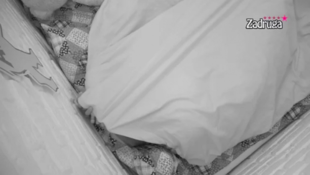 ŽESTOK SE*S DALILE I CARA Treslo se čitavo imanje, on ne može da dođe do daha