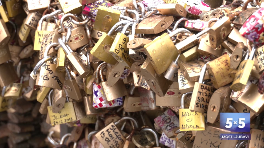 VRNJAČKA BANJA PRKOSI PARIZU Otkrivamo tragičnu priču koja se krije iza Mosta ljubavi