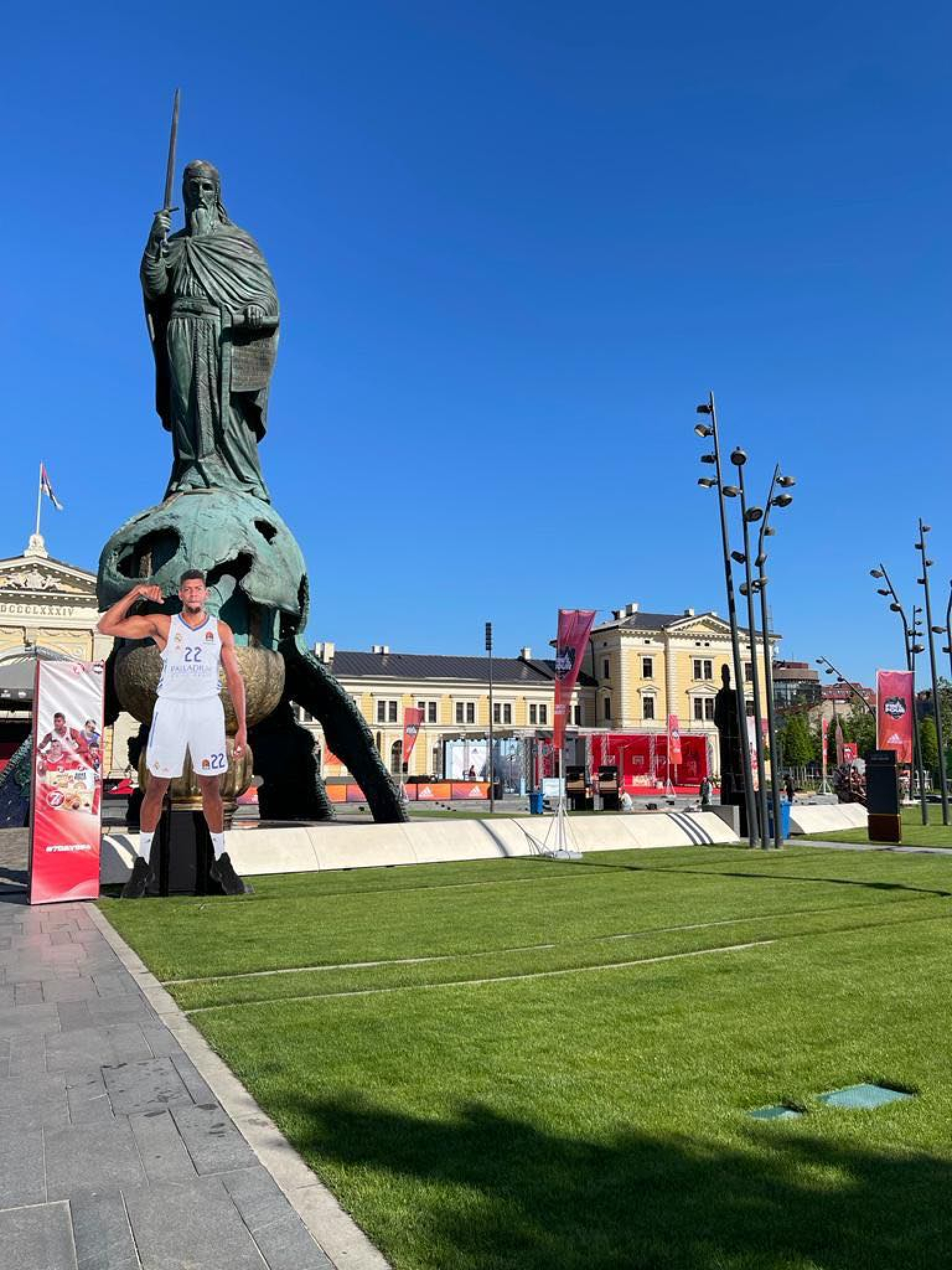 POČINJE SPEKTAKL Vesić: Beograd spreman za Fajnal for